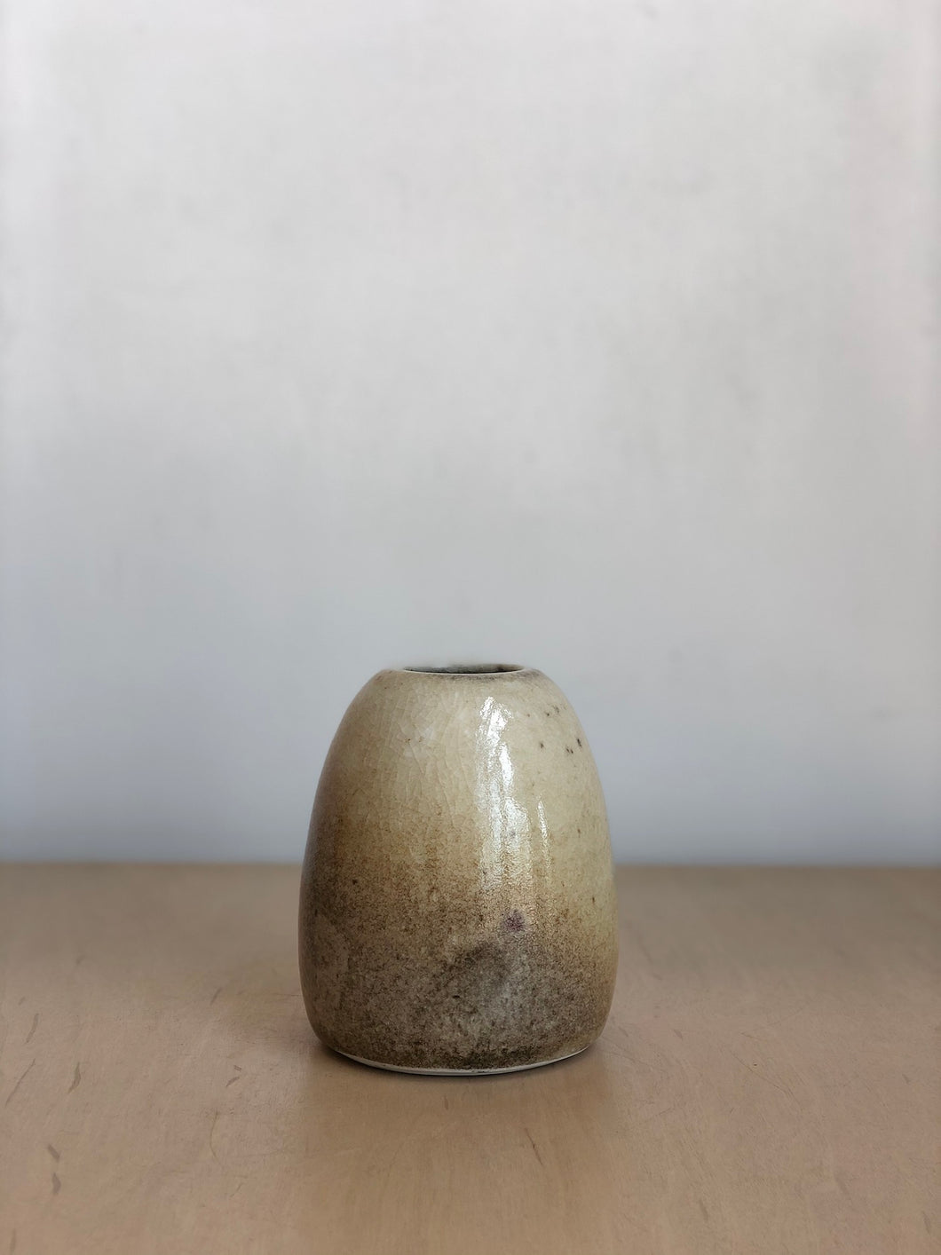 Stardust Bud Vase C in Butter Smoke