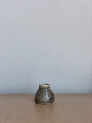 Stardust Bud Vase F in Soft Smoke