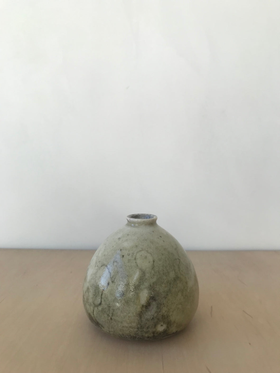 Stardust Bud Vase D in Butter Smoke