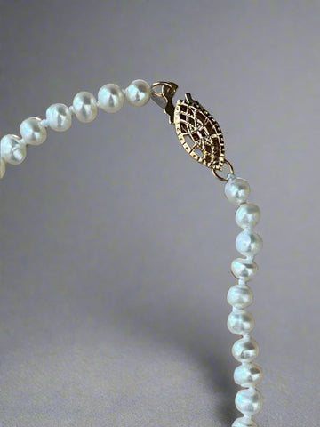 Vintage Cultured Petite Pearl Bracelet