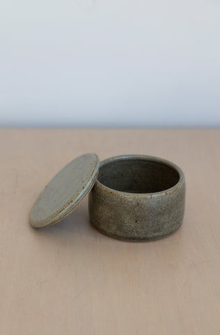 Small Flat Lid Jar in Rhino