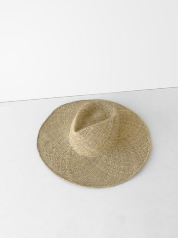 Wide Brim Pinch Panama Hat in Seagrass