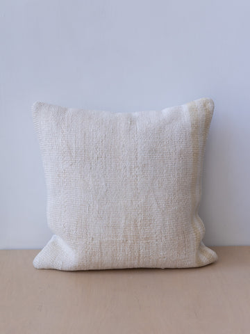 Pillows & Throws – The Arc